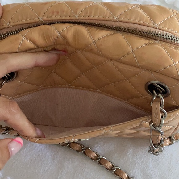 Authentic Chanel Beige Quilted Patent Leather Valentine Collection Camera bag - Picture 10 of 16